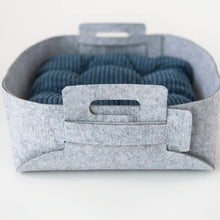 Load image into Gallery viewer, Basket Bed Abby